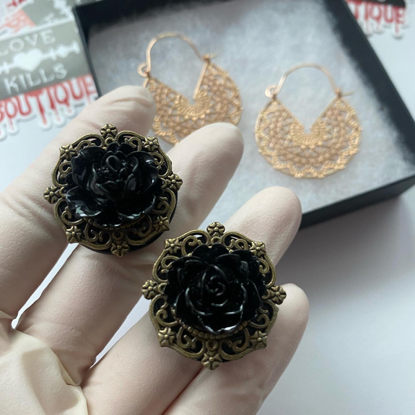 Classy Black Rose Plugs Gauges for Stretched lobes 