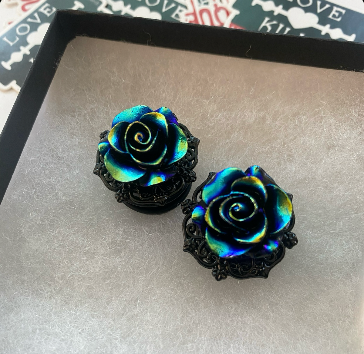 Hummingbird Rose Plugs Gauges