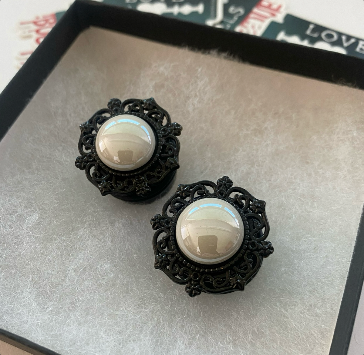 Godmother Pearl Plugs