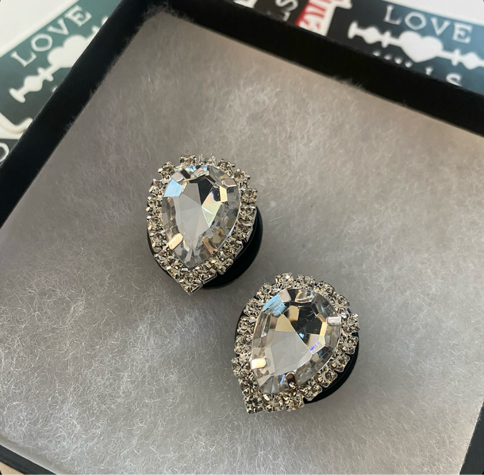 Teardrop Rhinestone Elegant Plugs