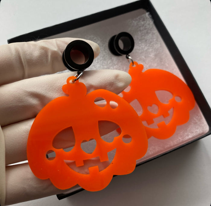 Happy jack O lantern dangle plug tunnels
