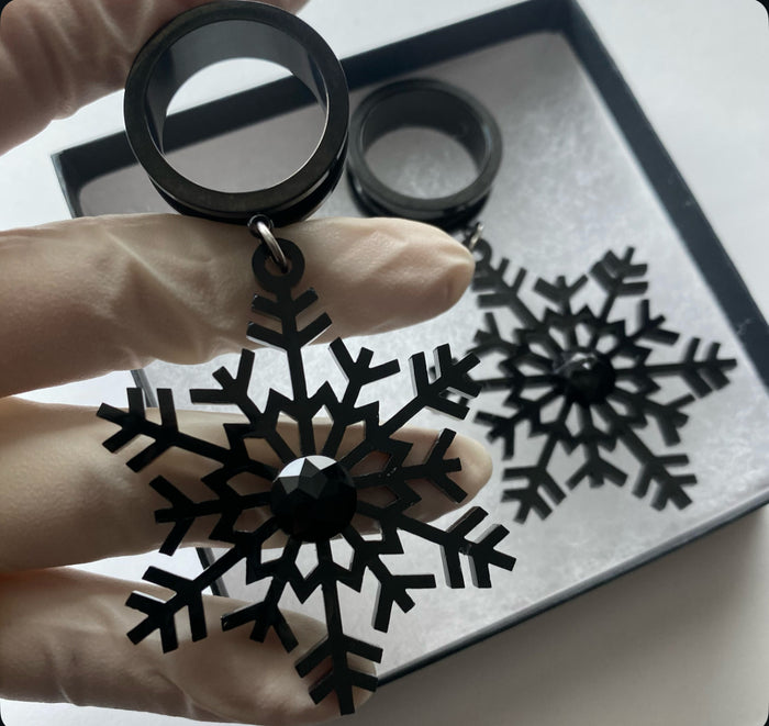 Emo snowflake dangle plug tunnels