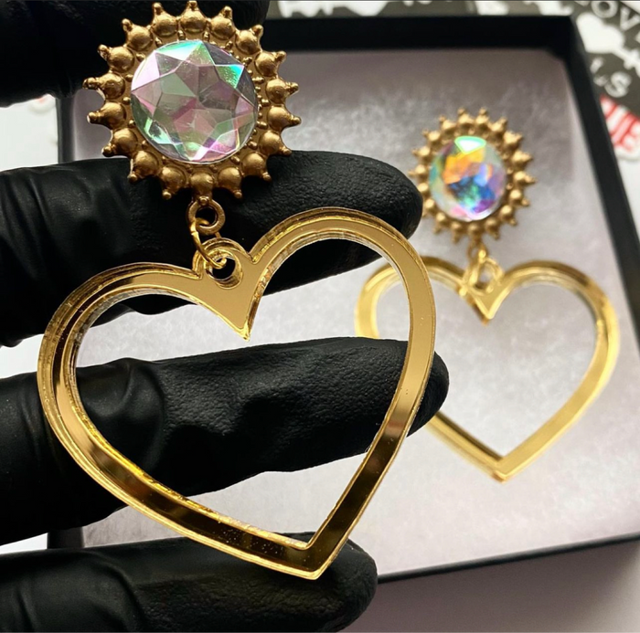 Golden Hearts Dangle Plugs