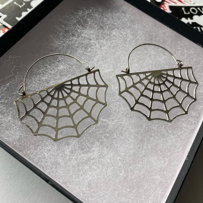 Spiderweb Hangers