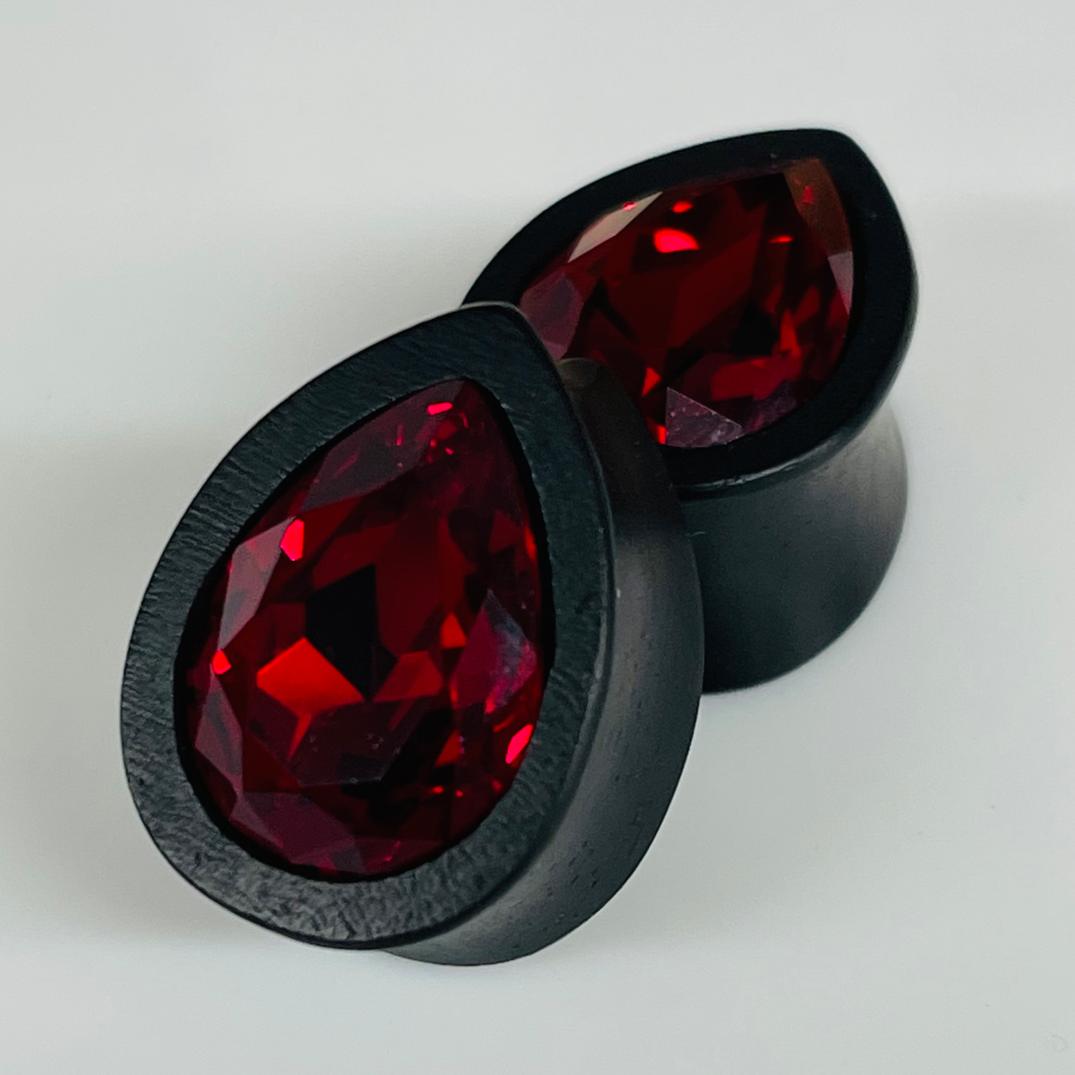 Ebony Swarovski Med Ruby Teardrop