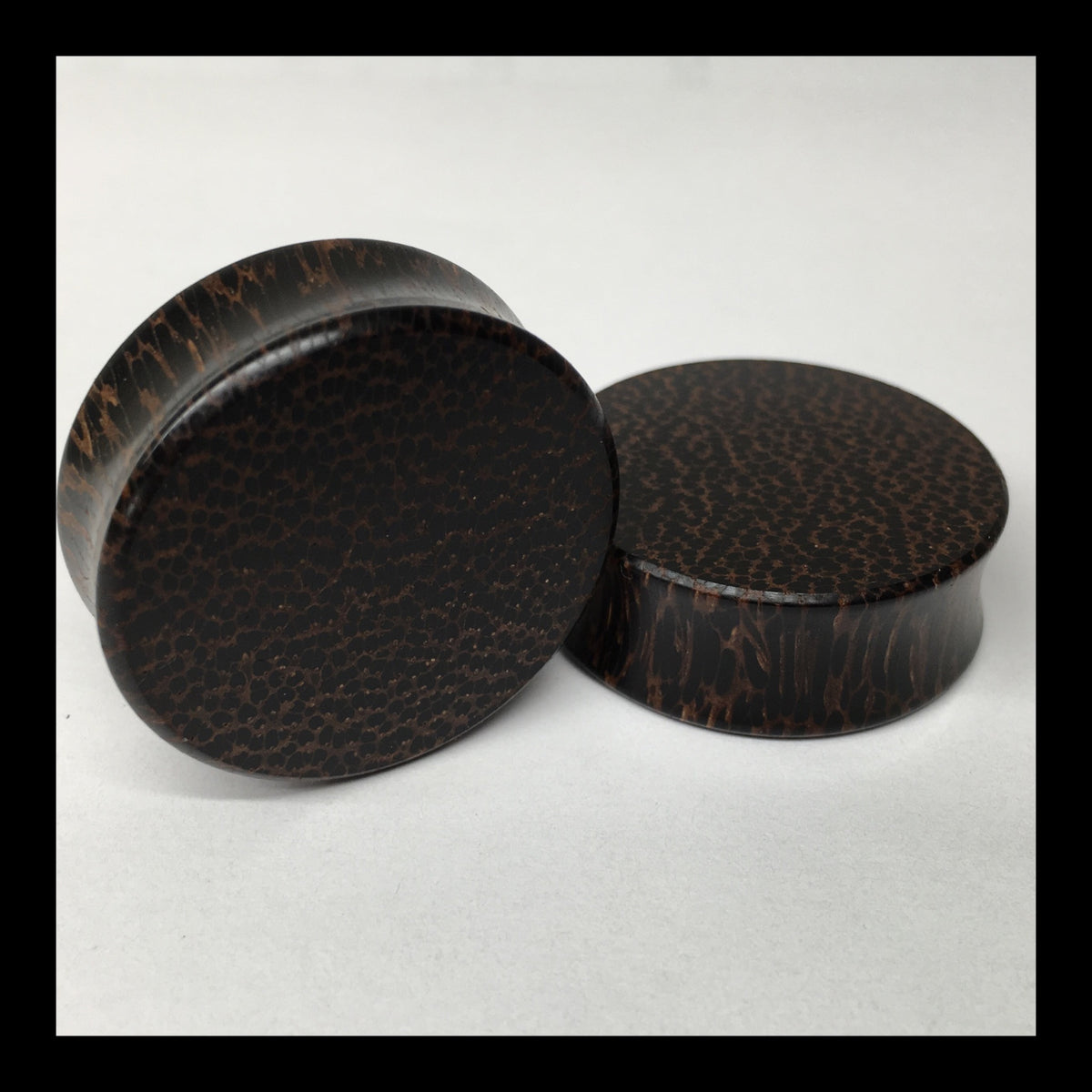 Black Palm Solid Round Plugs