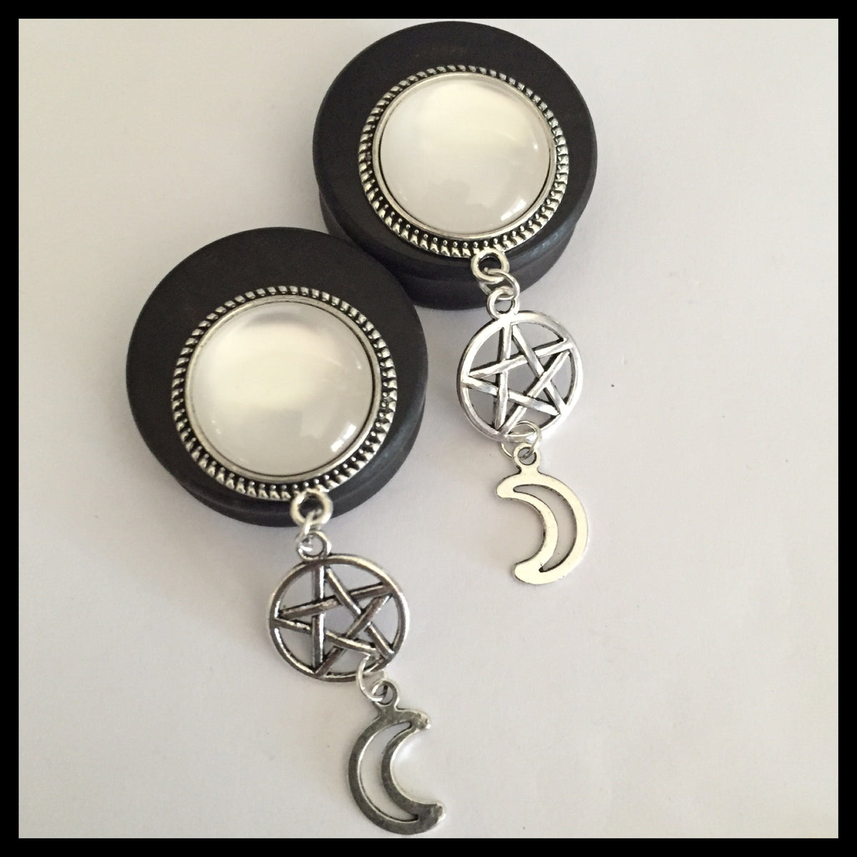 Ebony Moon Pentacle Round Plugs