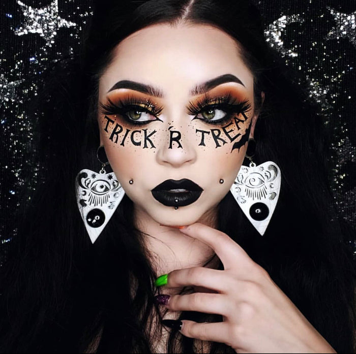 Planchette Dangle Plugs