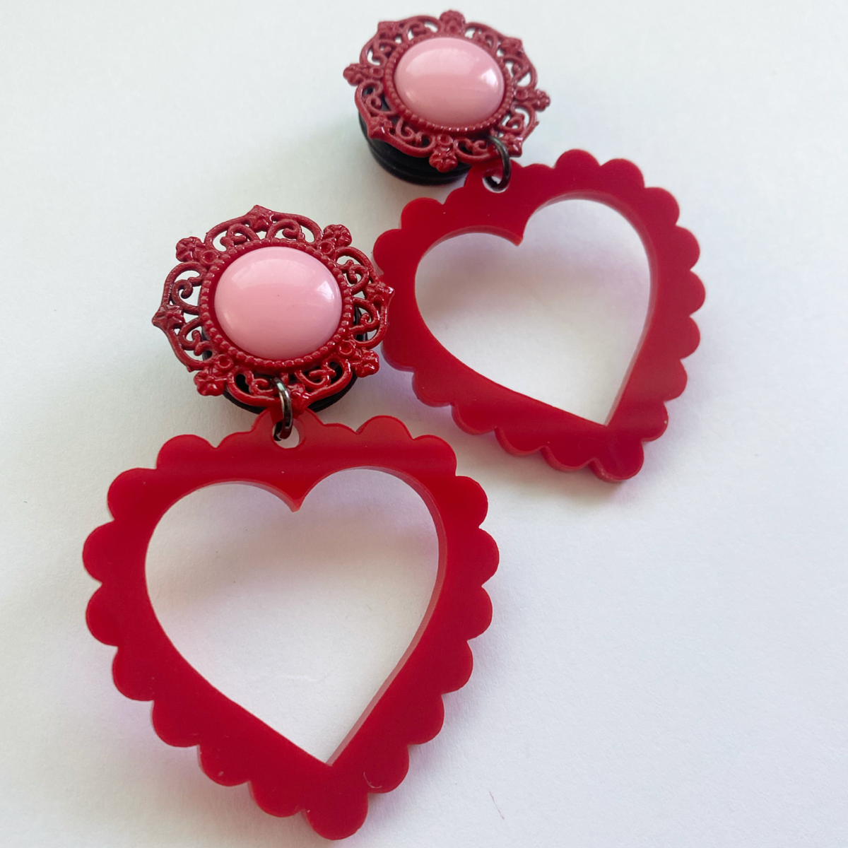 Sweetheart Dangle Plugs